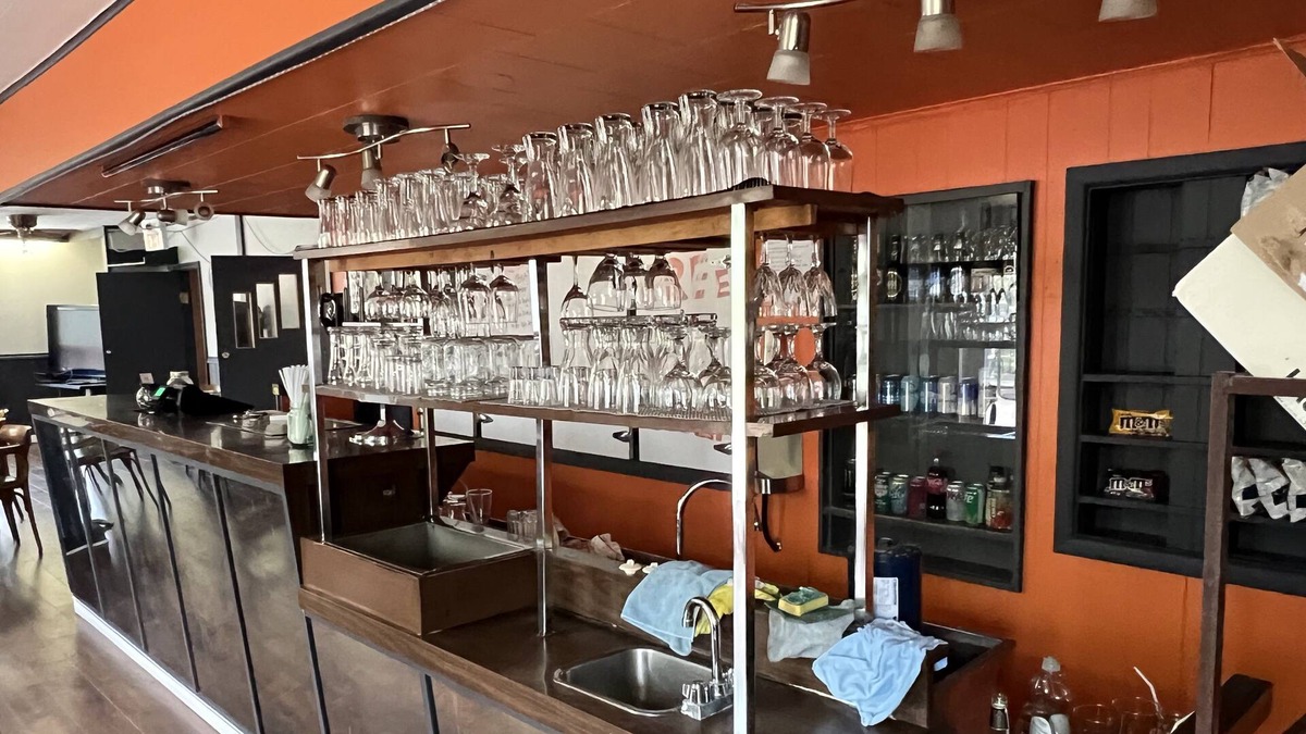 Lac du Bonnet Hotel | Dunlops