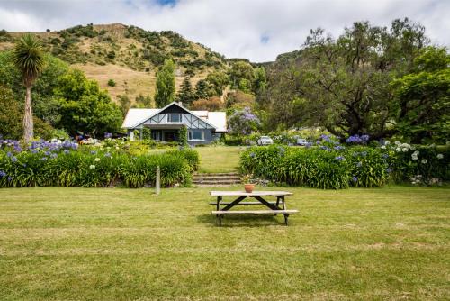 Clarence House | Dunluce Coastal Farmstay - Kaikoura Holiday Home