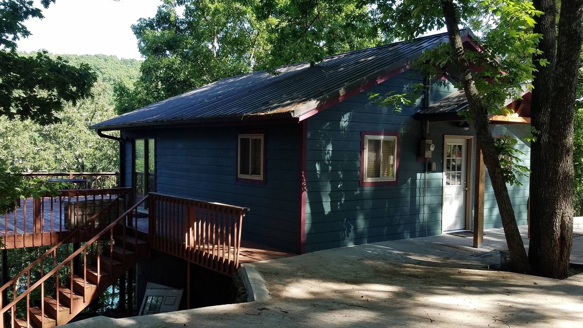 Lost Bridge Village House | Dunndee's Lakefront-Private Setting-Huge Lake View