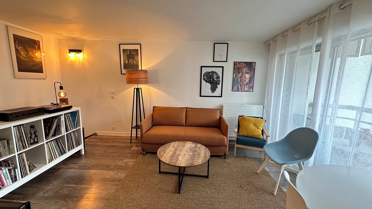 Curial Cambrai Apartment | Duplex 3 Pièces Avec Balcons et Parking à Paris 19