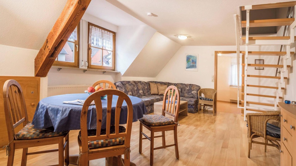 Deggenhausertal Apartment | Duplex Apartment “4-Star Holiday Apartment No. 2” with Wi-Fi, Garden & Terrace