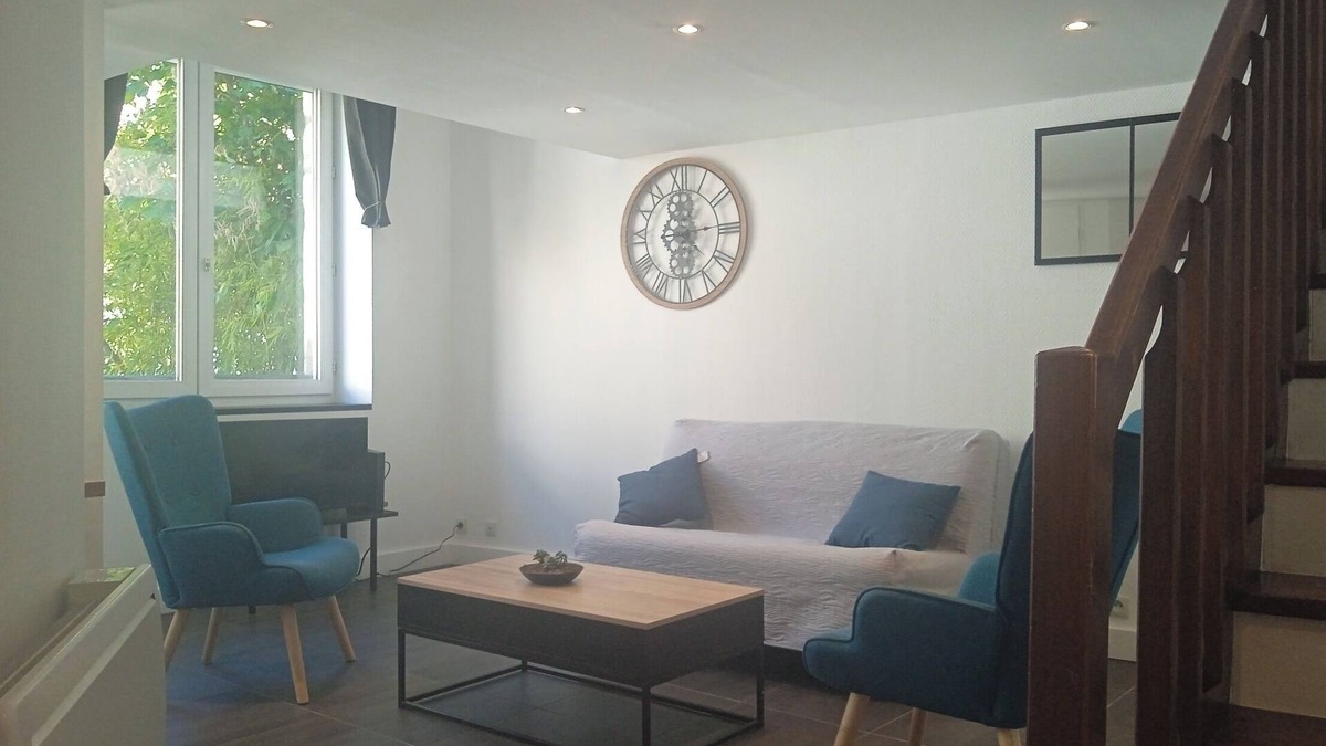Saint-Etienne Apartment | Duplex apartment overlooking courtyard, pleasant, quiet and refurbished in 2024
