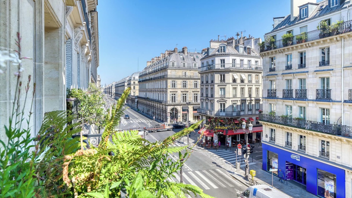 Saint-Germain-l'Auxerrois Apartment | Duplex apartment in central Paris