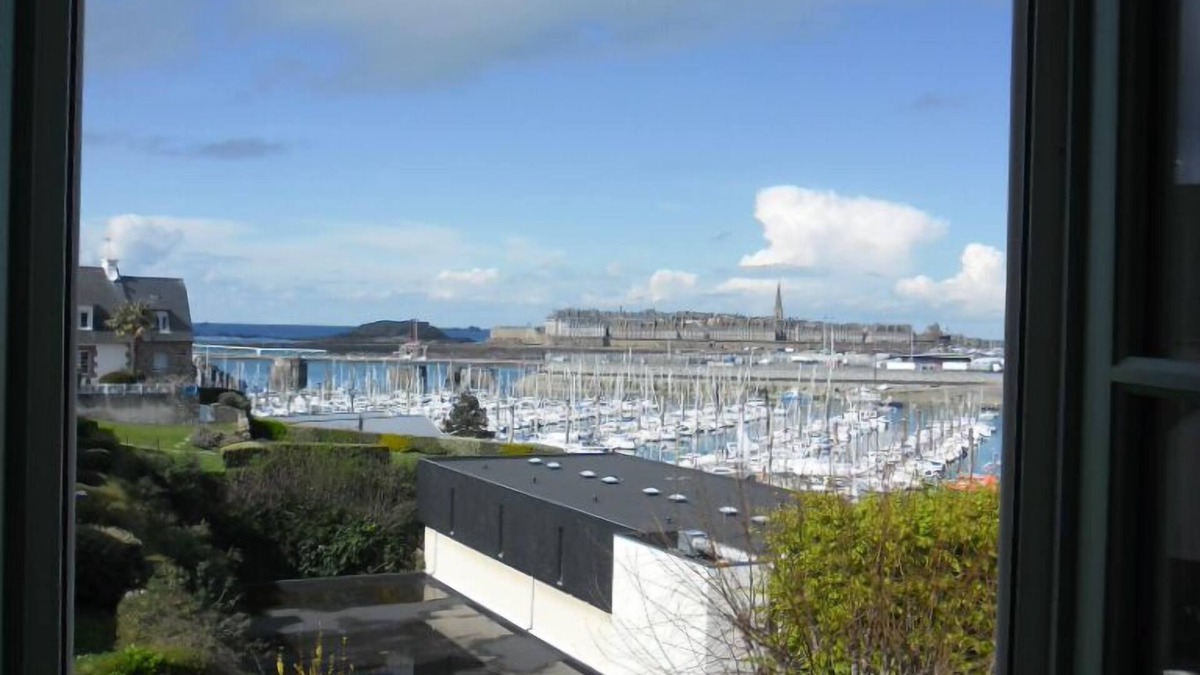 La Cite Apartment | Duplex apartment with sea view on Saint-Malo and garage