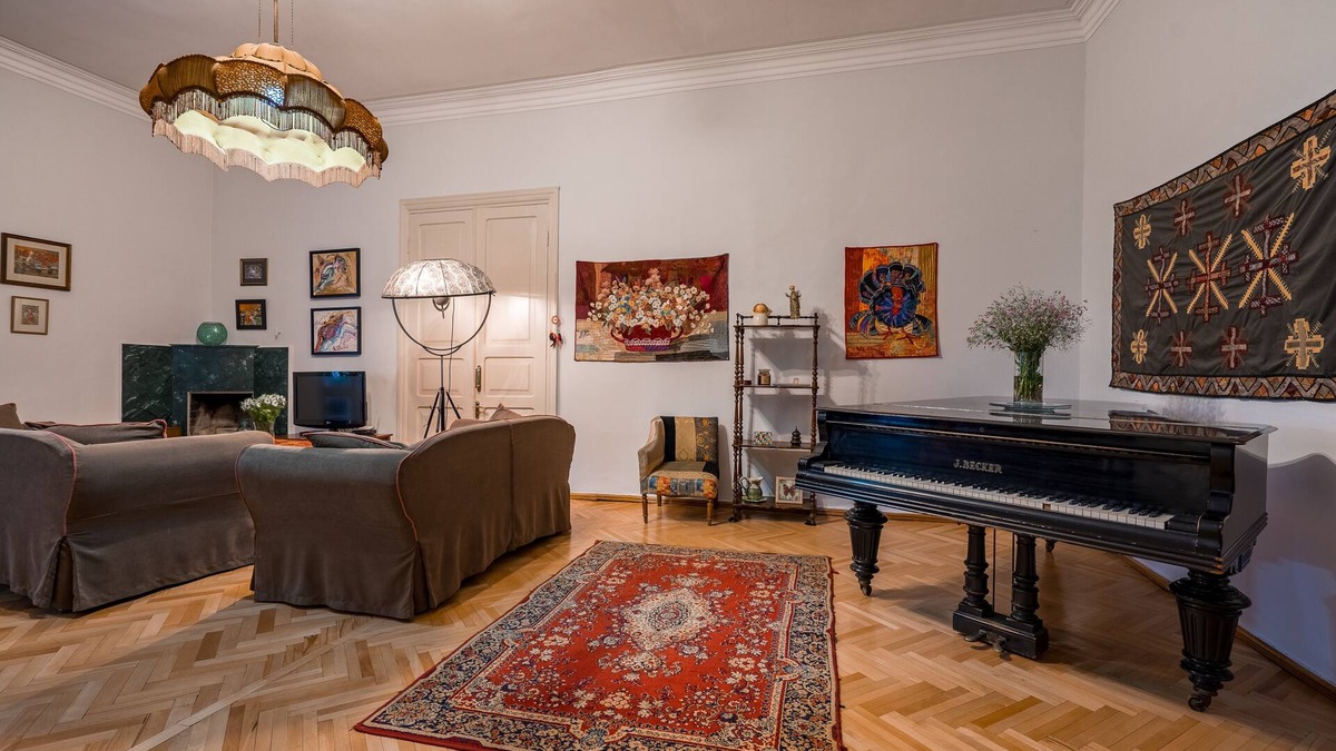 Tbilisi City Centre Apartment | Duplex Art House In The Heart Of Tbilisi