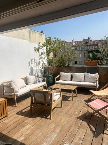 Palais de justice Apartment | Duplex avec grande terrasse vieux port parking gratuit