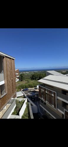Saint-Paul Apartment | Duplex avec terrasses face à la mer