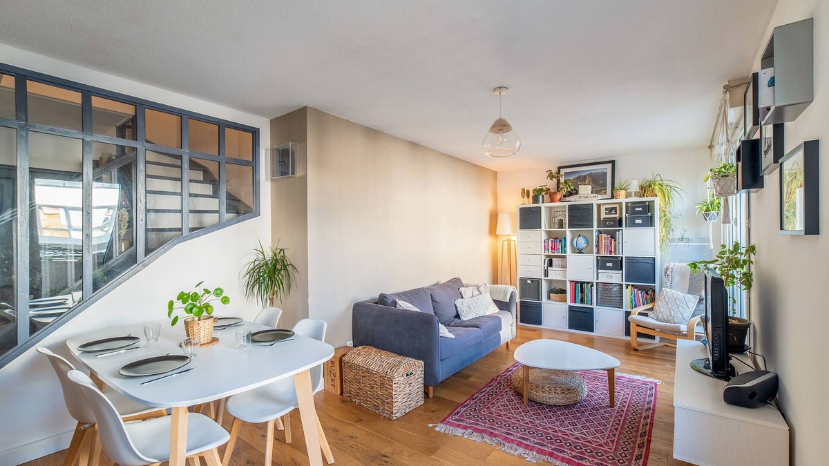 Yves Farge - Le Fleuve Apartment | Duplex Bandiera - Welkeys