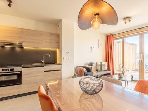 Arc-1600 Apartment | Duplex cosy avec piscine et spa, pied des pistes - FR-1-461A-25