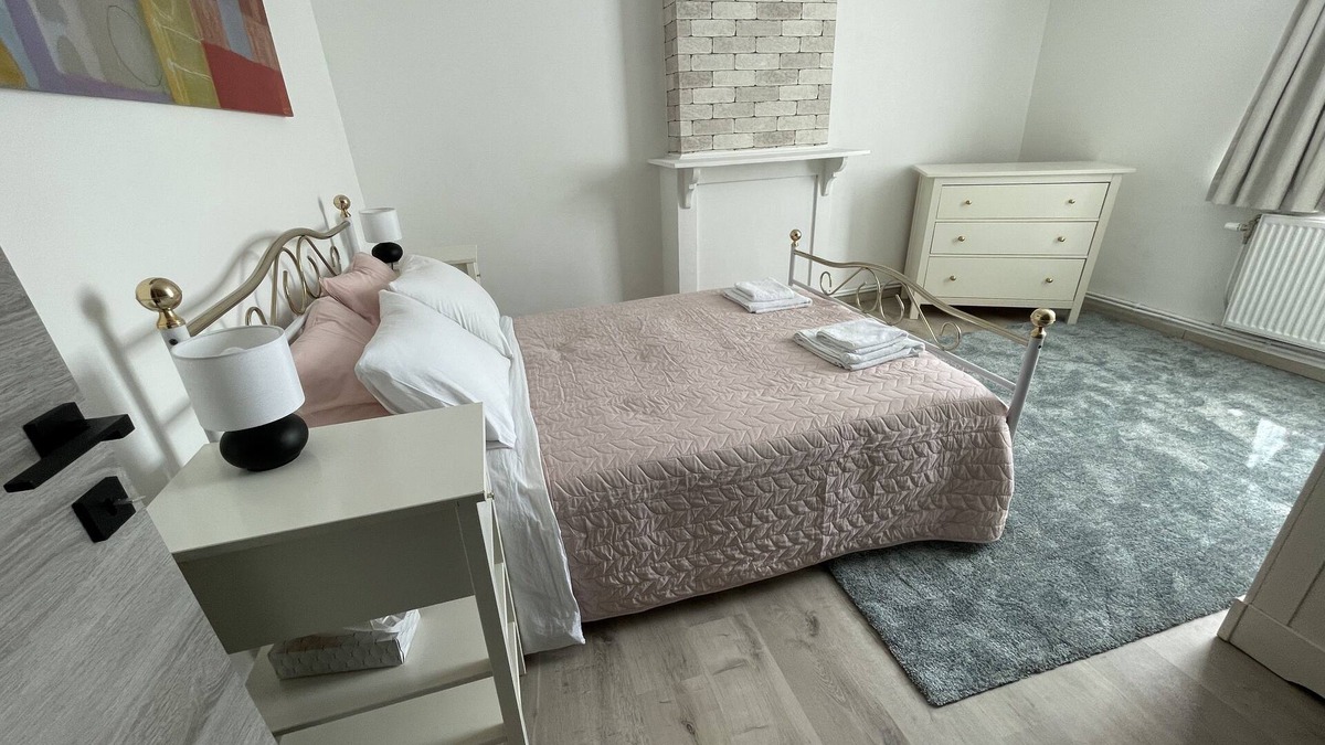 Ans Apartment | Duplex Entier Avec Entrée Indépendante. Agréable et Proche de Toutes Commodités