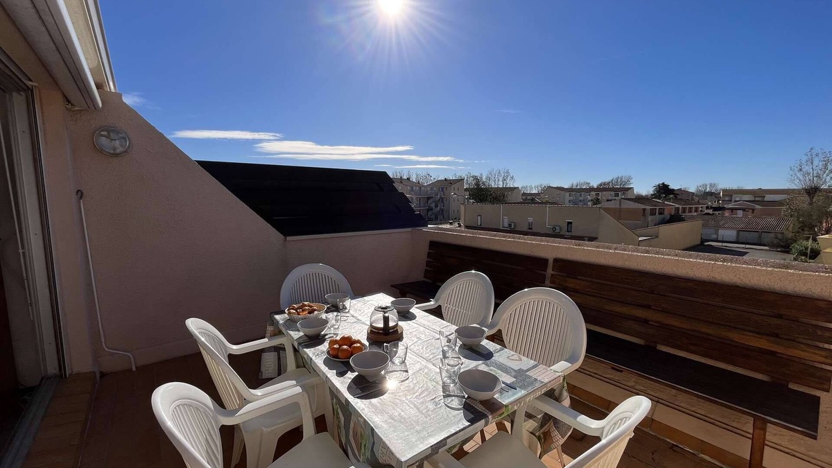 Marseillan Plage Apartment | Duplex flat in the center of Marseillan plage