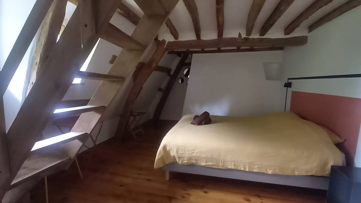 Angiens Bed & Breakfast | Duplex "Le clos de Silleron" 2 km from the sea. Continental breakfast included