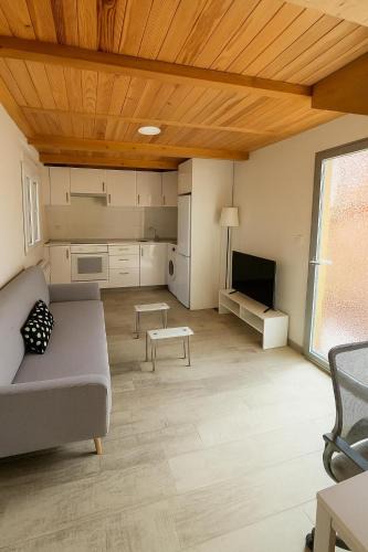La Seu Apartment | Duplex Miguelete tower & 4th FLOOR and NO elevator