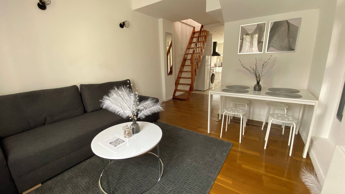 Saint-Ouen-l'Aumone Apartment | Duplex Minimaliste > 30 min de Paris