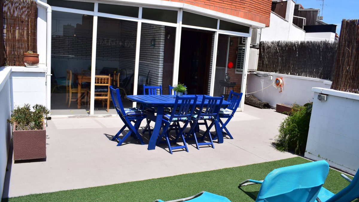Sants Apartment | Duplex of 90m2, 6 persons with terrace of 30m2