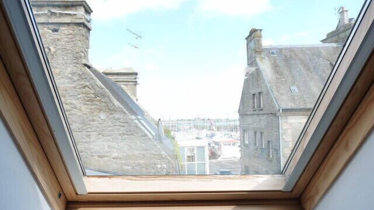 Saint-Vaast-la-Hougue House | Duplex overlooking the port in the heart of the city.