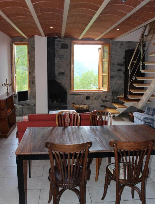 Sant Corneli Apartment | Duplex para 4 en Cercs, Berga- A 30 mins del Pedraforca