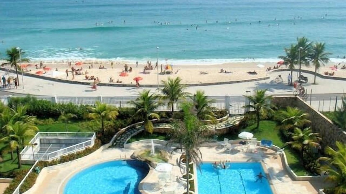 Recreio dos Bandeirantes Apartment | Duplex Penthouse with Stunning Ocean Views in Beautiful Resort
