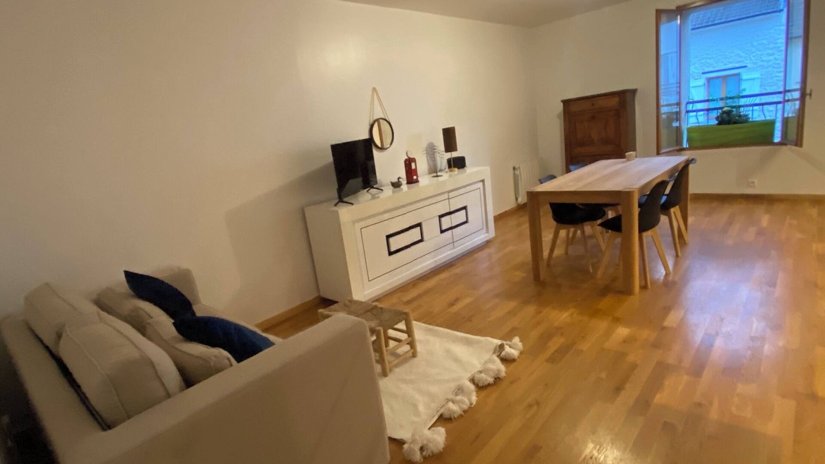 Aubergenville Apartment | Duplex Plein de Charme