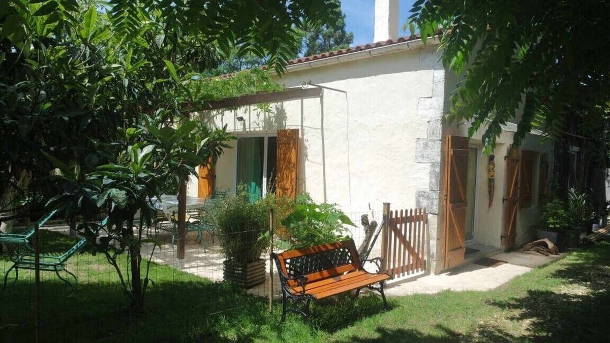 Arvert House | Duplex Studio 55m2 with mezzanine . garden view, quiet