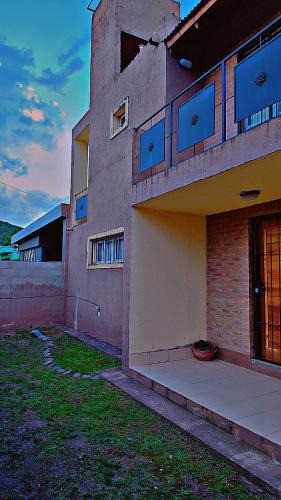 Rio Ceballos House | Duplex Unquillo