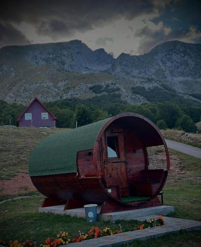 Virak Ski Chalet | Durmitor Barrels