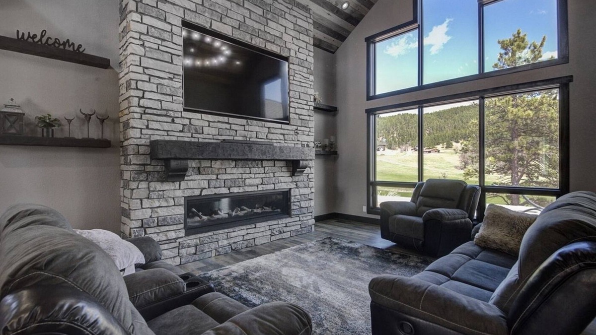 Sturgis Cabin | Dusty Diamond-New build, private hot tub, 4 miles to Sturgis & 5 miles to Deadwood!