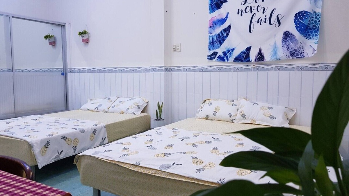 Ninh Kieu House | DUY'S HOME- Rooms for 4 people with bathroom