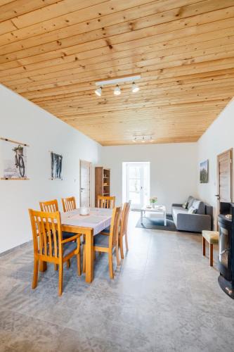 Rohoznice Apartment | Dvůr Dolenec