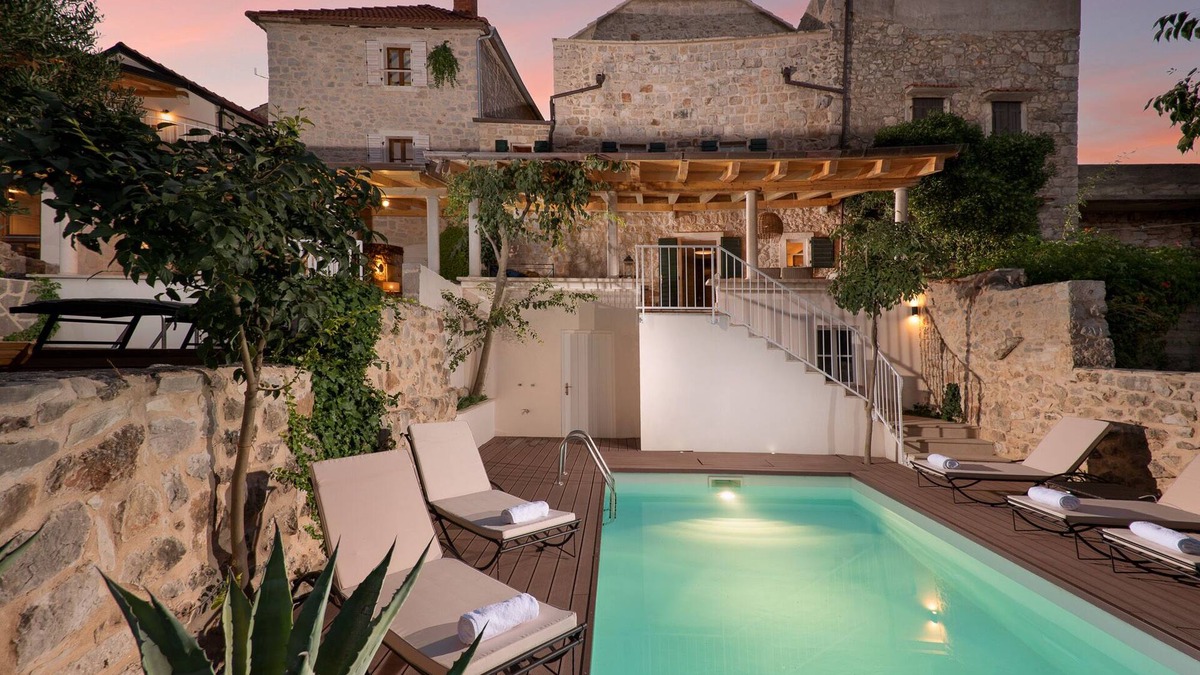 Pitve Villa | Dvor Pitve Villa A - feel the magic of luxury and tradition