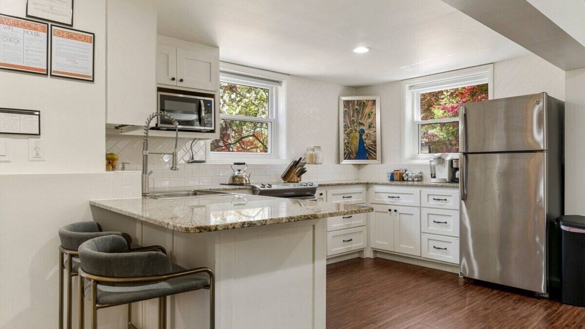 Tulsa Apartment | Dwell Well Modern Studio Apartment Brookside