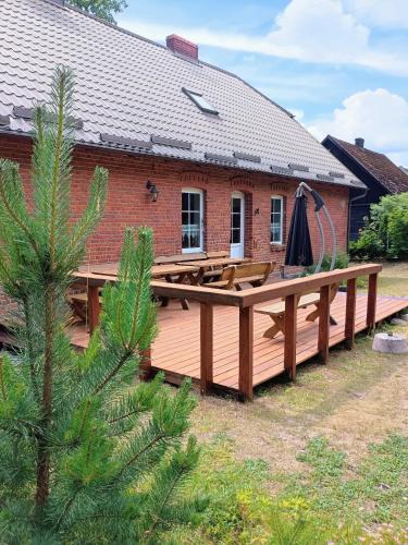 Piece House | Dworek pod lasem