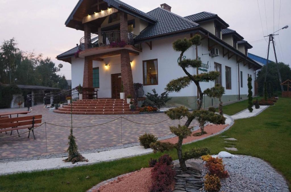 Sieradz Bed & Breakfast | Dworek w Dawnej Szkole