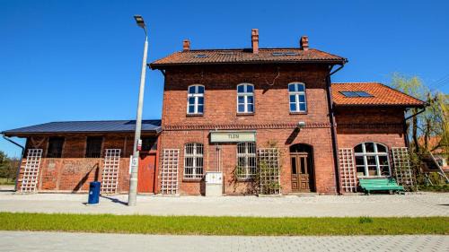 Osie House | Dworzec Tleń