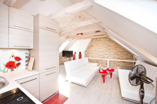 Wzgorze Swietego Maksymiliana Apartment | Dwupoziomowy Stylowy Apartament Przy Centrum Gdyni, Niedaleko Morza