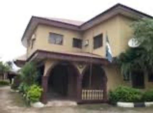 Uyo Hotel | Dynasty Hotel and Suites