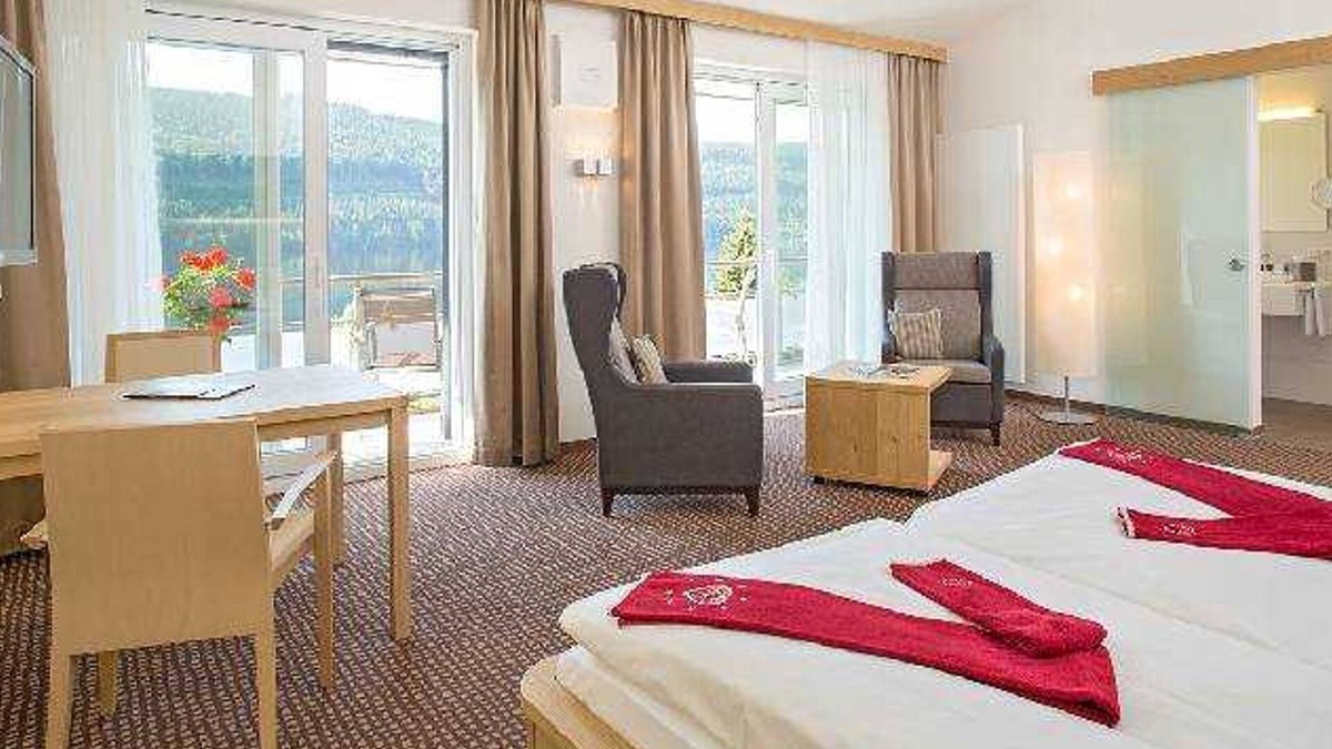 Titisee-Neustadt House | DZ Deluxe seafront, 1 - 2 persons - Brugger's Hotelpark am See