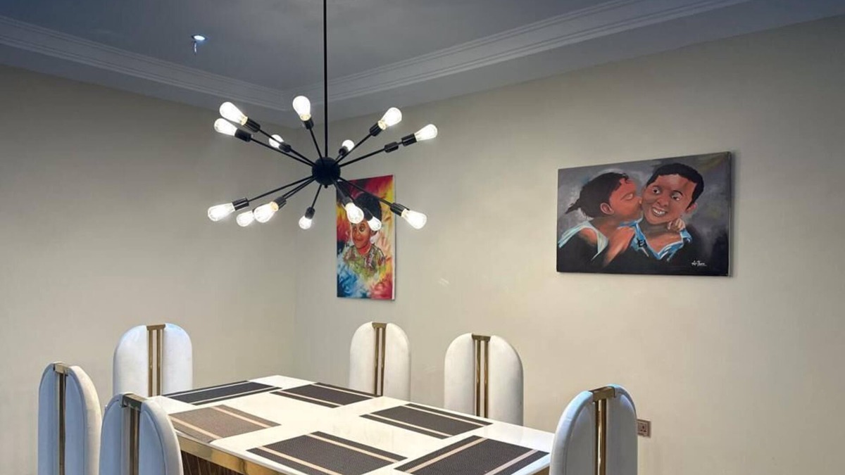 Akyinim Villa | E.A. Villa at Palm Lands TakoradinLuxury house overlooking the Atlantic ocean