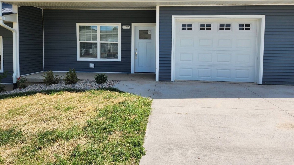 Mount Pleasant House | E. Monroe Creek Condo #2