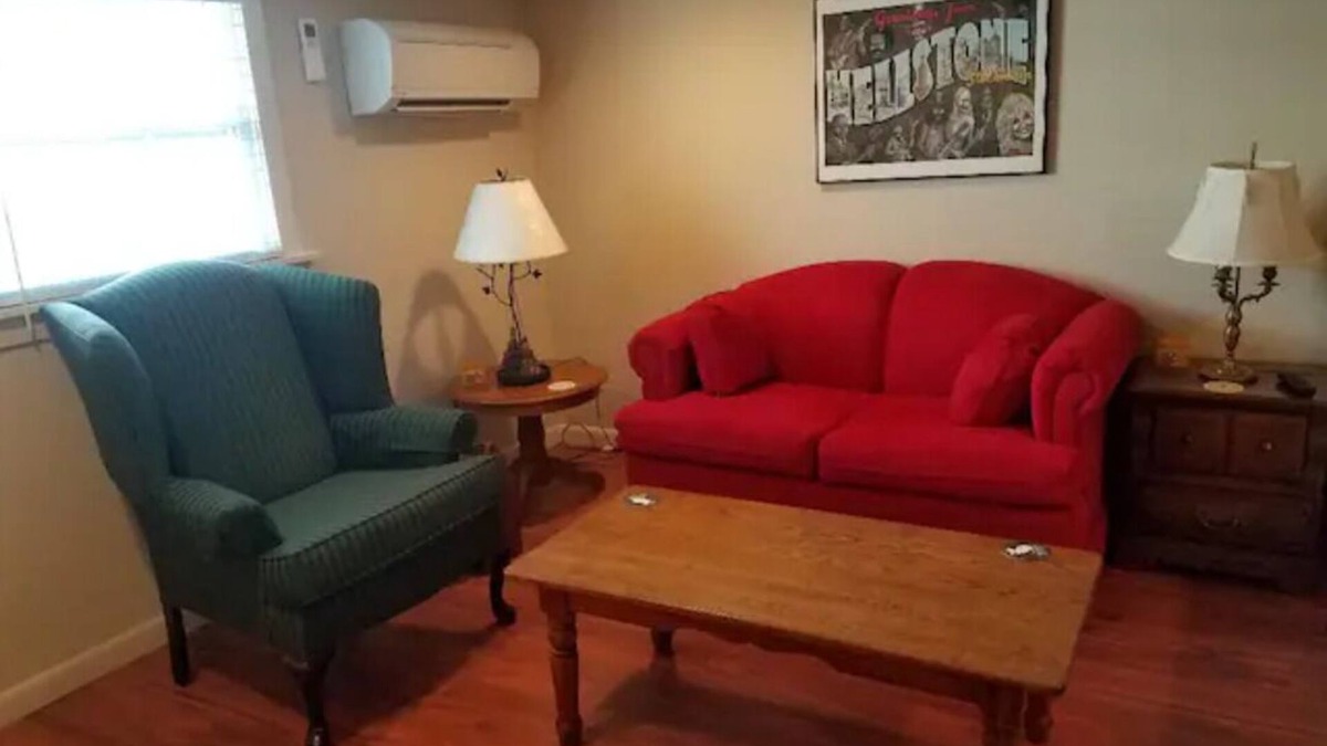 Maxwell Apartment | E Nashville*1/2 Block to 5Points*Eat/Drink*1BR/1BA