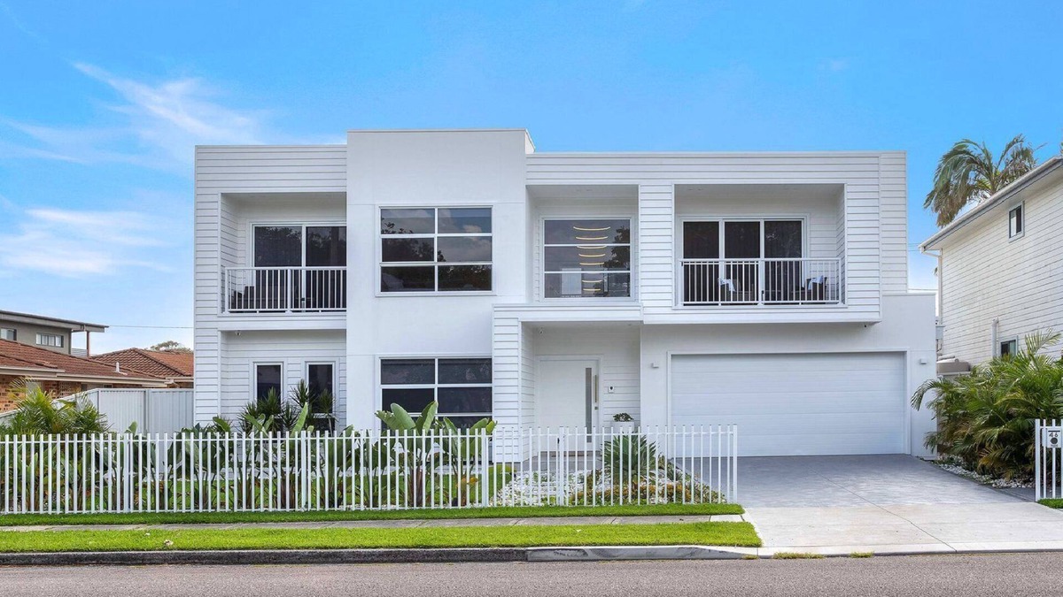 Long Jetty House | 'E RETREAT on Archbold' by Accom Holidays