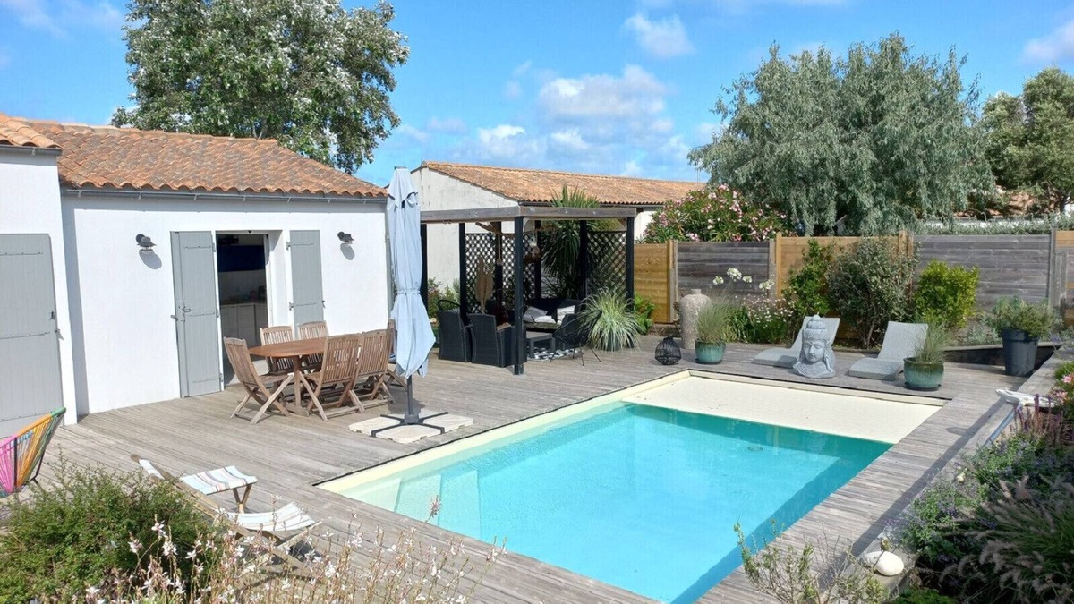 Saint-Denis-d'Oleron Ski Chalet | E Villa Clara, 600m de la mer, piscine