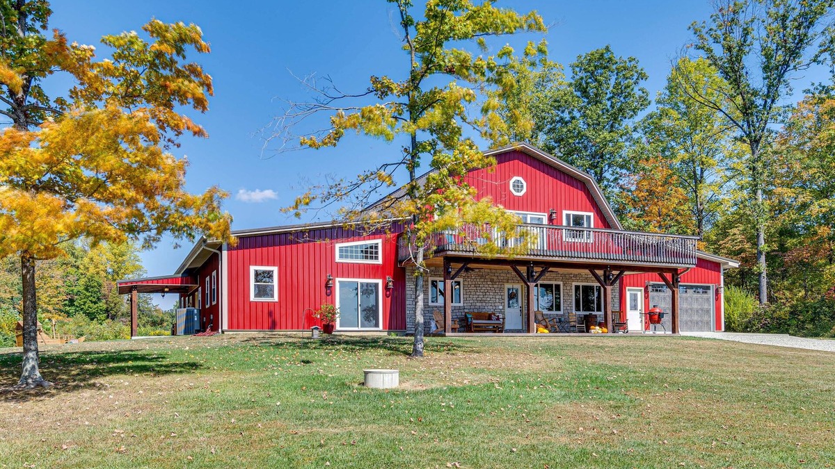 Huron Cabin | 'Eagle Crest Lodge' - Large Group Getaway!