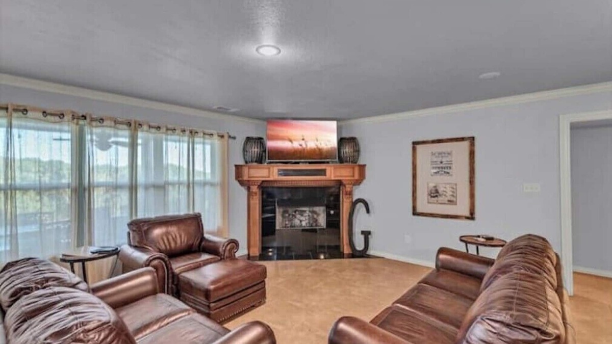 Cecil Apartment | Eagle Crest; Monthly discount for Travelers!