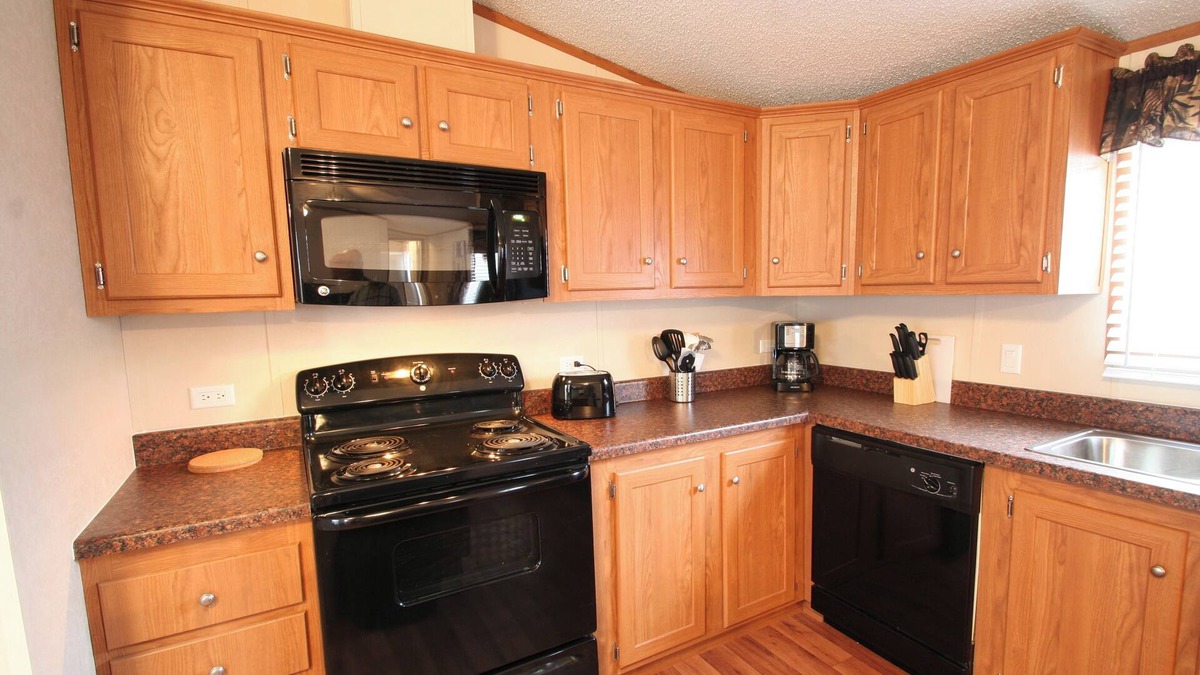 Dilley Cabin | Eagle Ford Village Suites Dilley