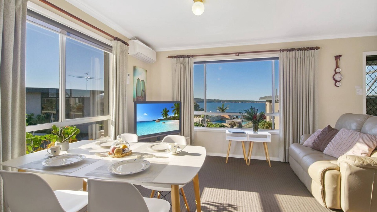 Eden Villa | Eagle Heights Family Unit : Great pool