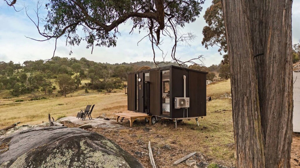 Deepwater House | Eagle Mount Deepwater by Tiny Away