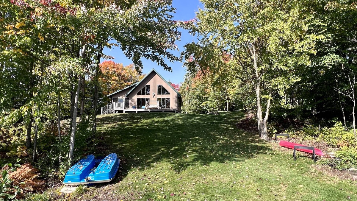 Hurley Cabin | Eagle Point Cabin on Island Lake in Iron County, Wisconsin