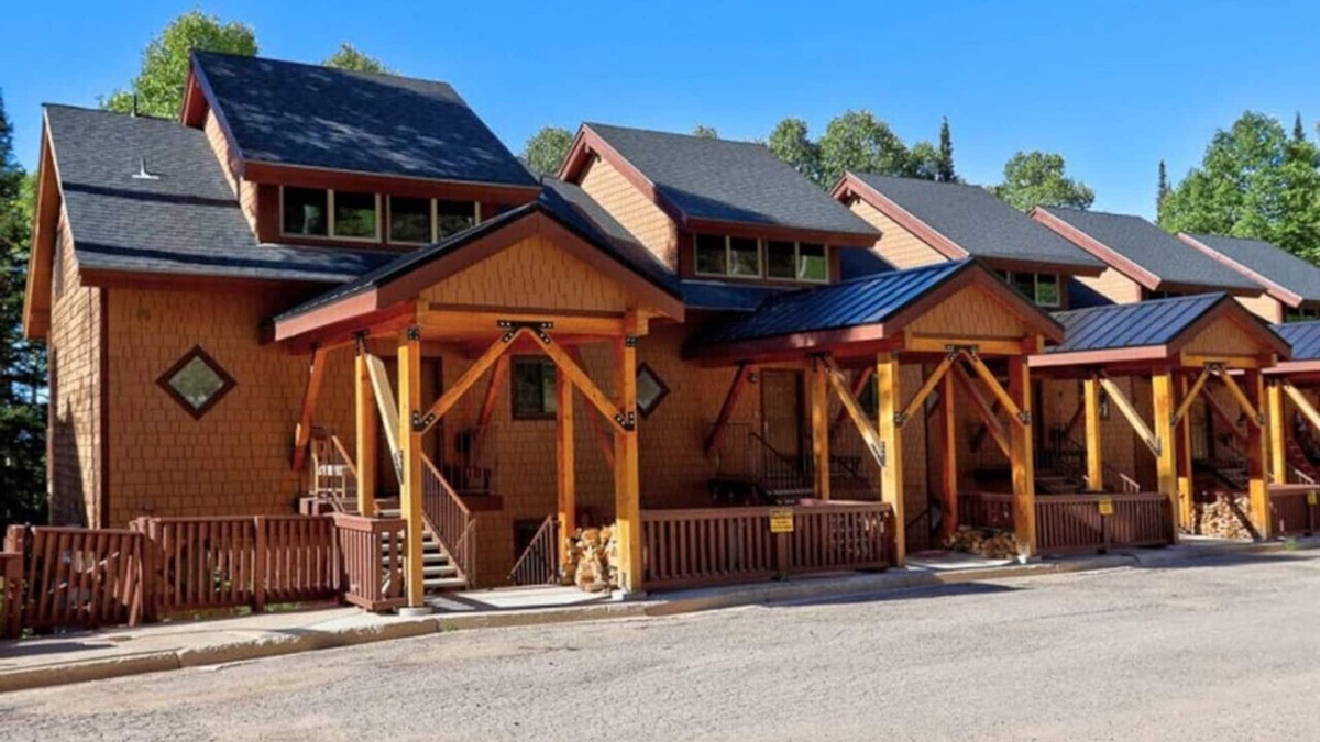 Beaver Condo | Eagle Point Ski Resort Nº13 Wooded Ridge Condos