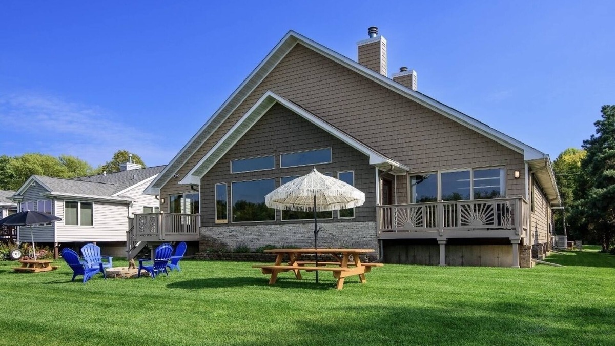 Afton House | Eagle's Nest Riverside Retreat